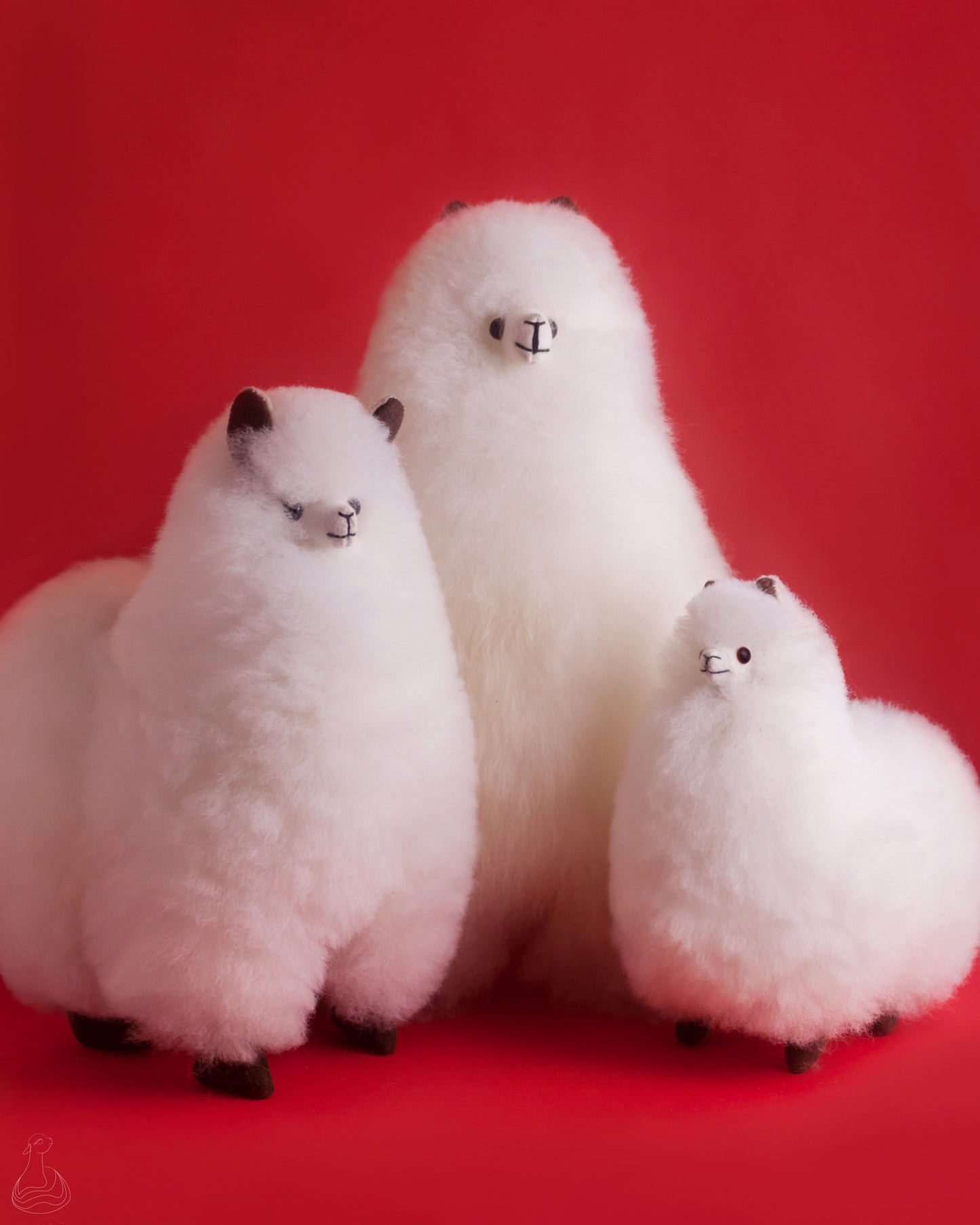 ALPAKA-FELL-SPIELZEUG | Natürliches, weiß- und beigefarbenes, handgefertigtes Alpaka-Fell-Plüschtier