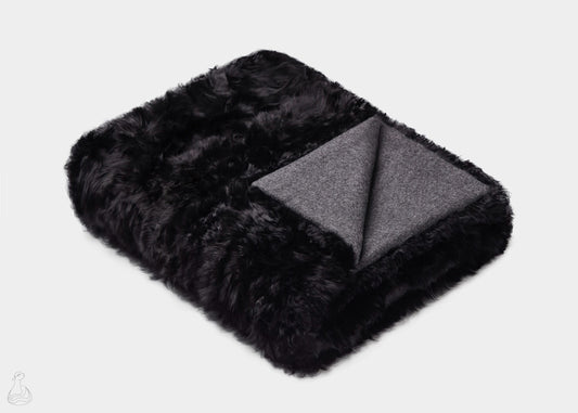 BABY ALPACA FUR BLANKET | Luxury Black Night Baby Alpaca Fur Throw