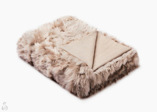 BABY ALPACA FUR BLANKET | Luxury Champagne Dream Baby Alpaca Fur Throw