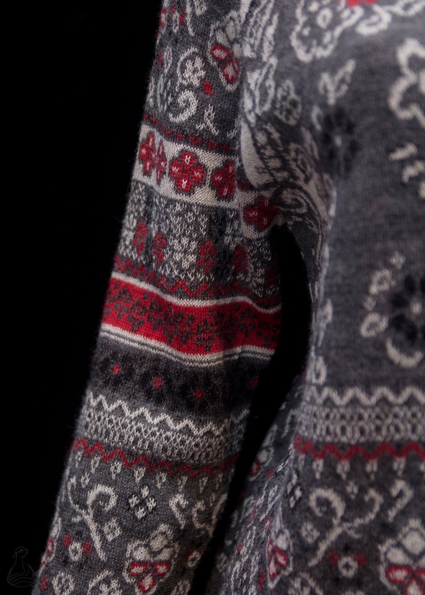 Baby Alpaca Woman Cardigan | 100% Baby Alpaca Wool with Mother-of-Pearl Buttons | Luxury Peruvian Style Jacquard Pattern