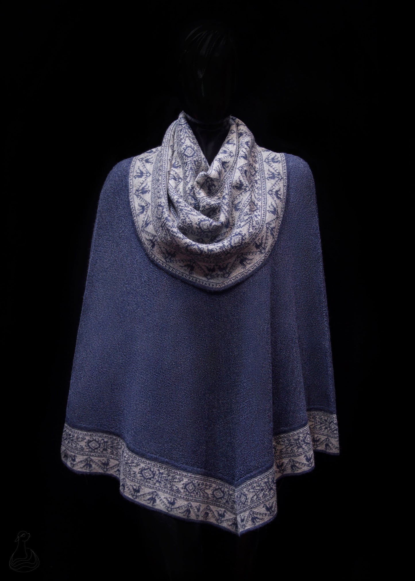 BABY ALPACA PONCHO | Luxury Peruvian Handcrafted Poncho | Lightweight Hooded Poncho