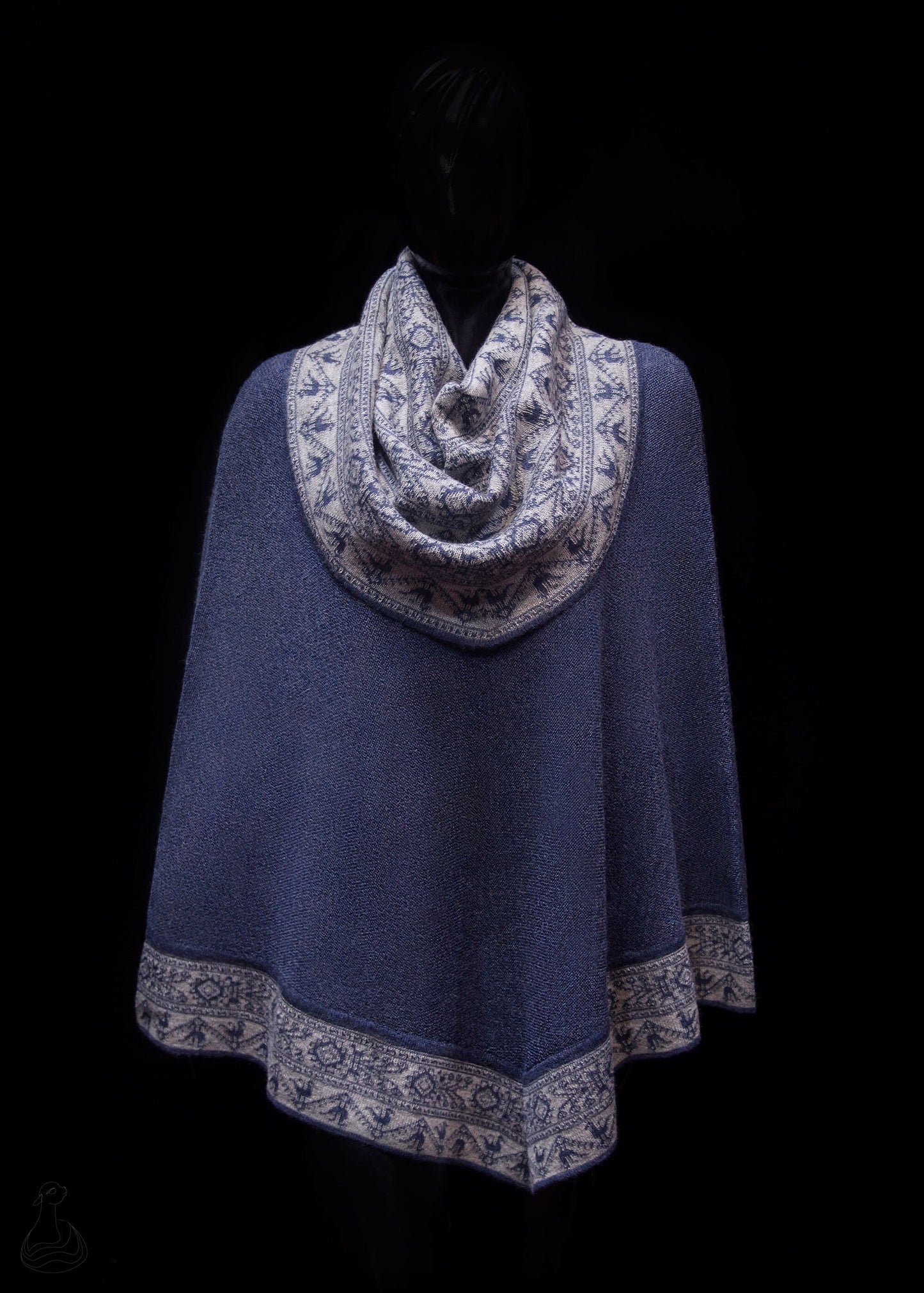 BABY ALPACA PONCHO | Luxury Peruvian Handcrafted Poncho | Lightweight Hooded Poncho
