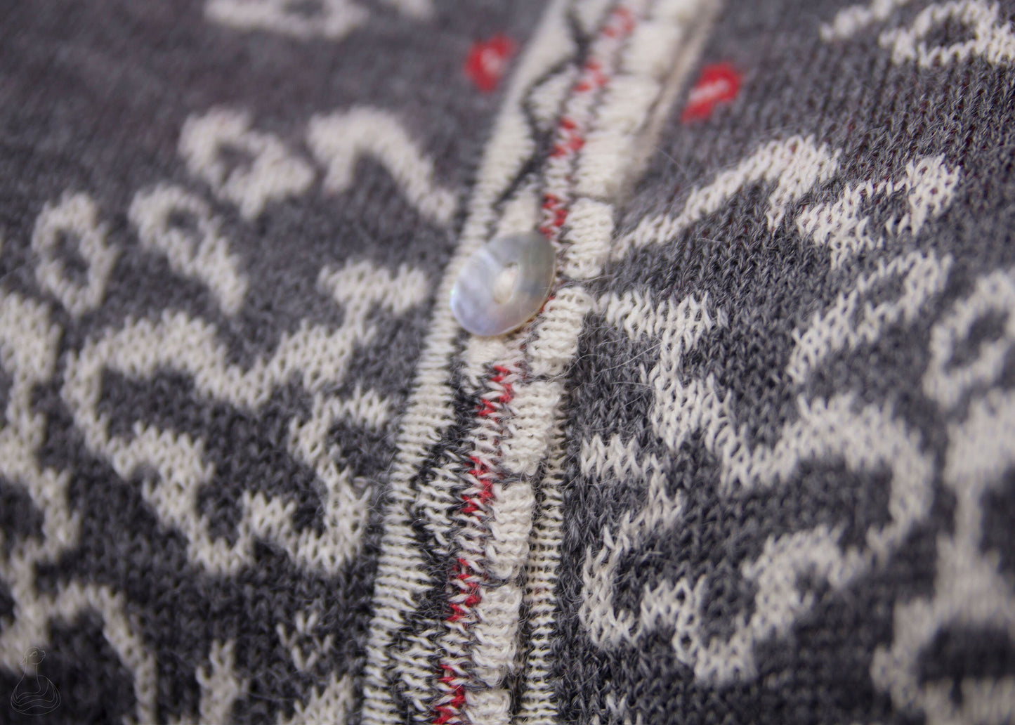 Baby Alpaca Woman Cardigan | 100% Baby Alpaca Wool with Mother-of-Pearl Buttons | Luxury Peruvian Style Jacquard Pattern