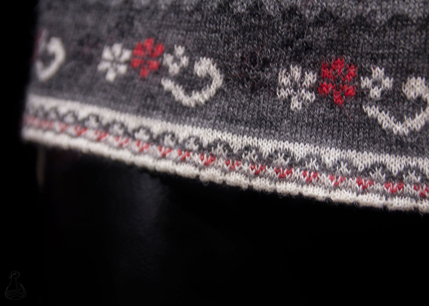 Baby Alpaca Woman Cardigan | 100% Baby Alpaca Wool with Mother-of-Pearl Buttons | Luxury Peruvian Style Jacquard Pattern