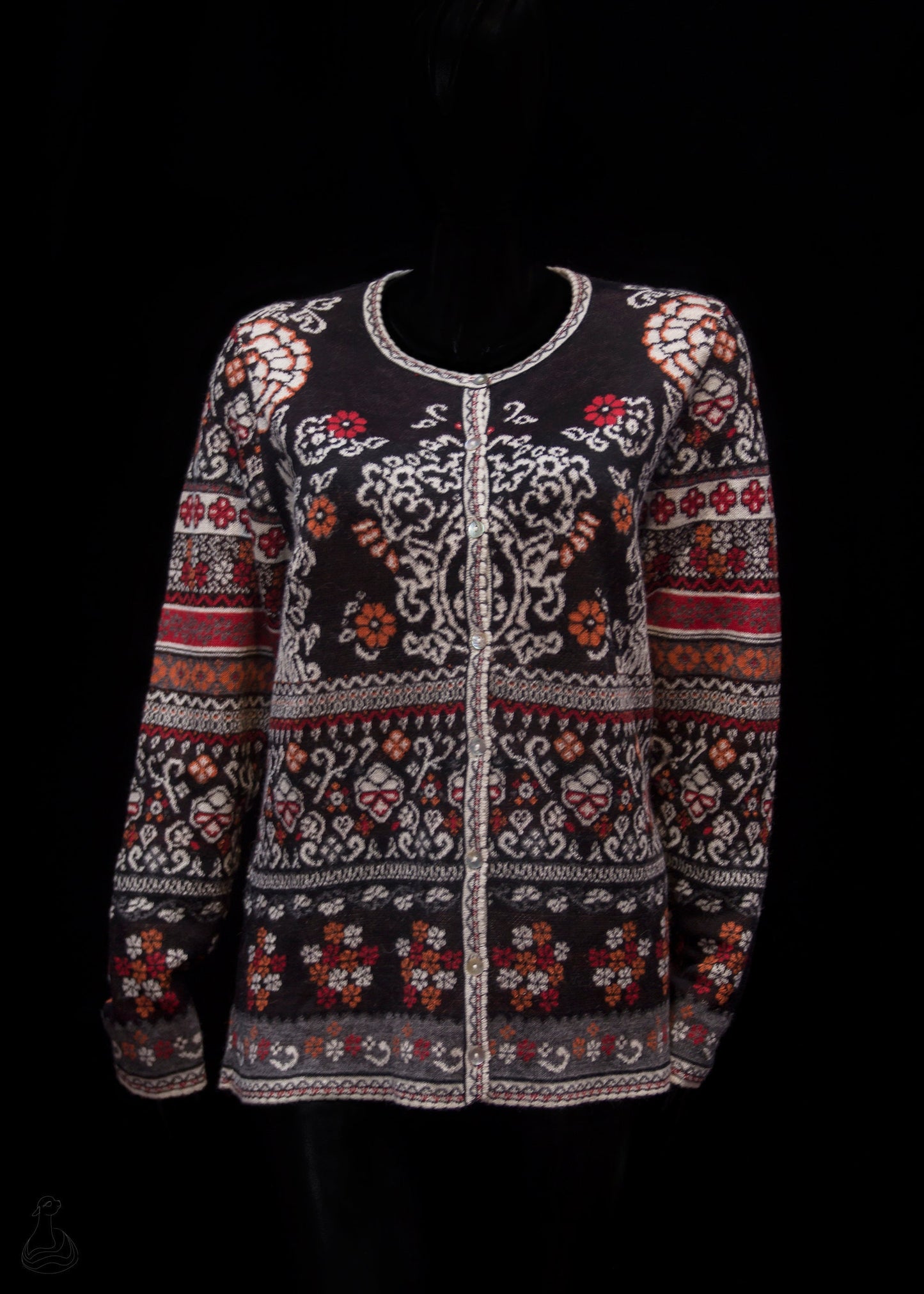 Baby Alpaca Woman Cardigan | 100% Baby Alpaca with Mother-of-Pearl Buttons | Luxury Peruvian Style Jacquard Pattern
